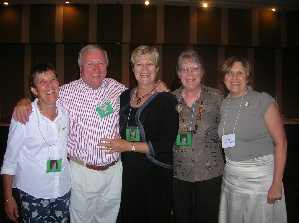 David Chapman-withColleen-Narelle-Maureen-Pat-jh